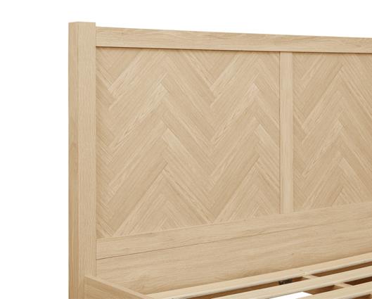 Herringford King Bed - Oak