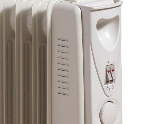 Daewoo 2000W White 9 Fin Oil Filled Radiator