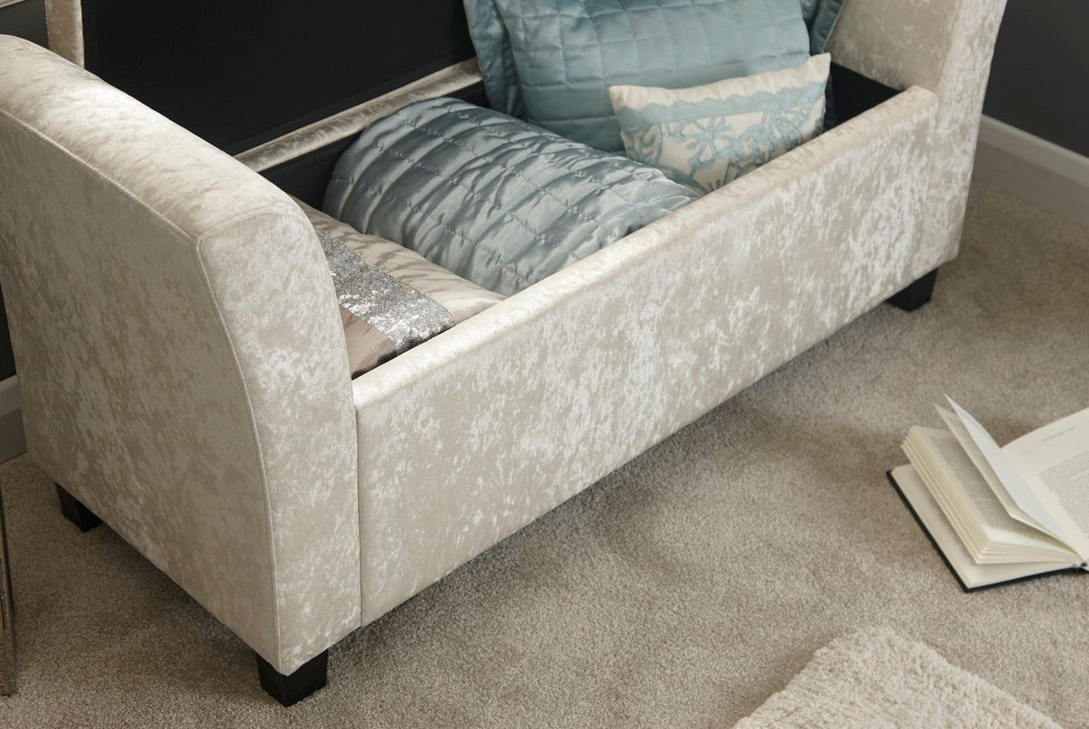 Verona window seat oyster crushed velvet