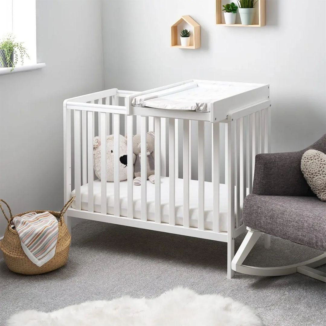 Bantam Space Saver Cot & Cot Top Changer-White