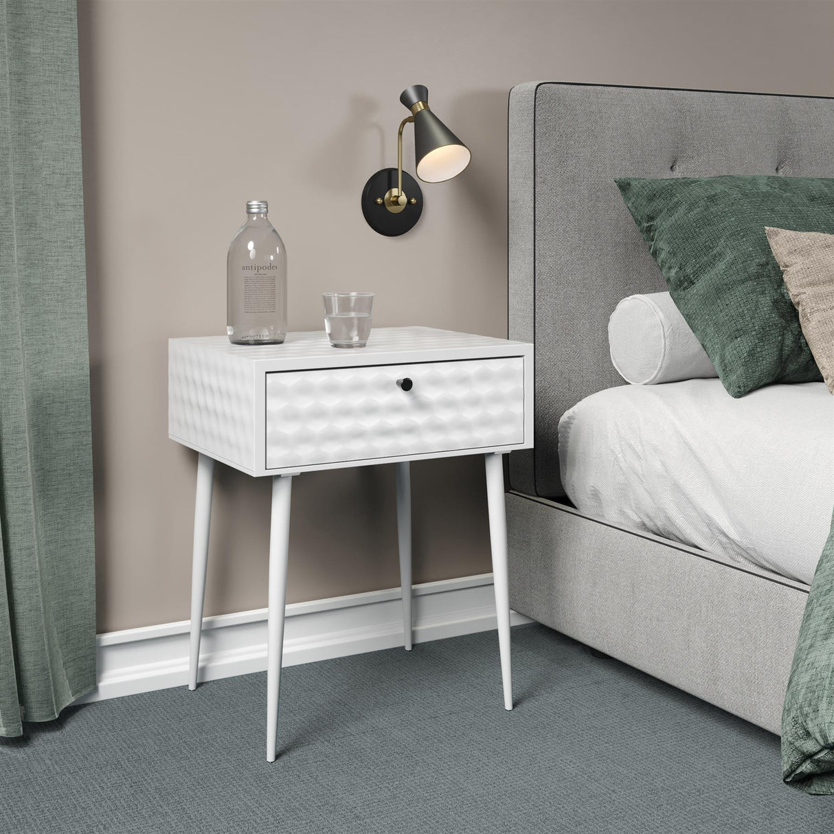 Saturn metal 1 drawer bedside cabinet, white with gold handle