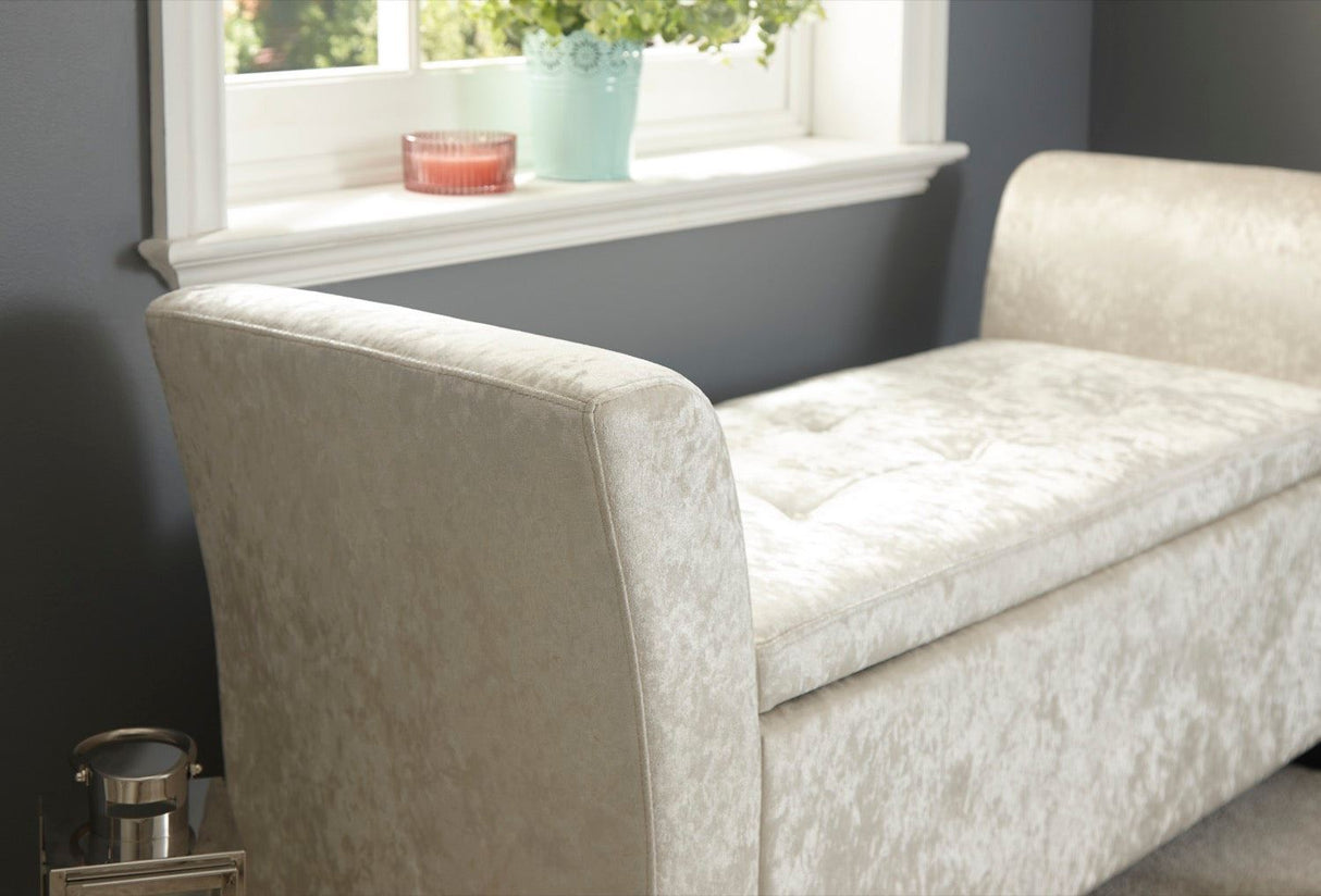 Verona window seat oyster crushed velvet