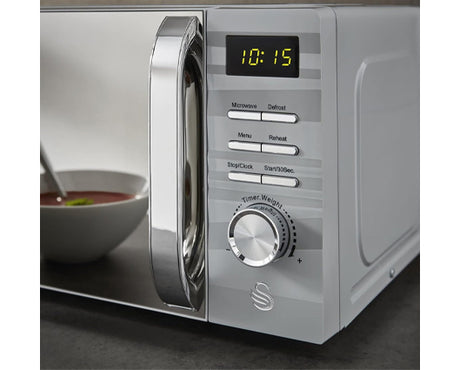 700W Digital Microwave