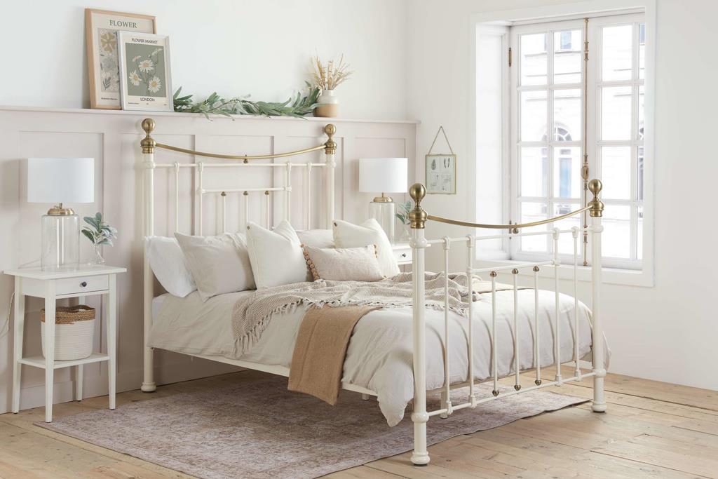 Bronte King Bed