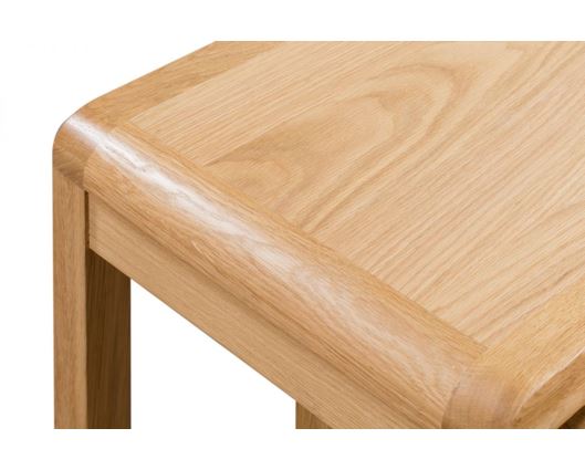 CURVE OAK NEST OF 2 TABLES