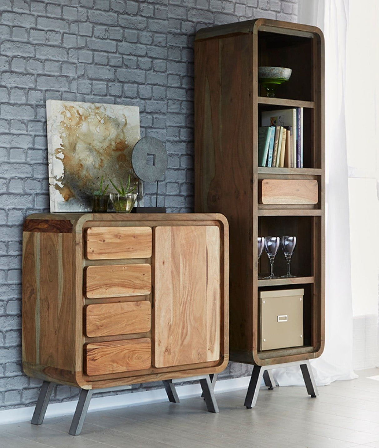 ASPEN MEDIUM SIDEBOARD