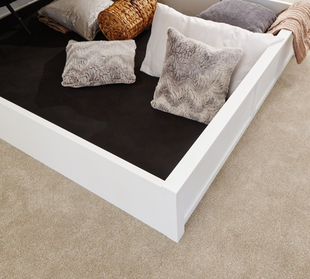 Como Wooden Ottoman Double Bed - White