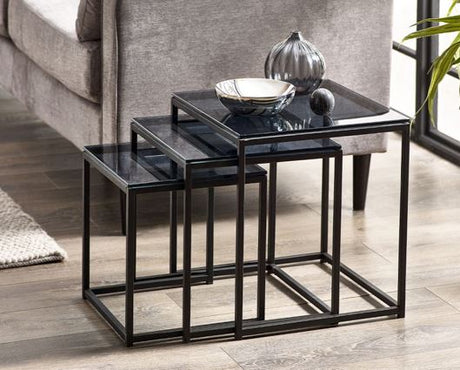 CHICAGO NEST OF 3 TABLES SMOKED GLASS